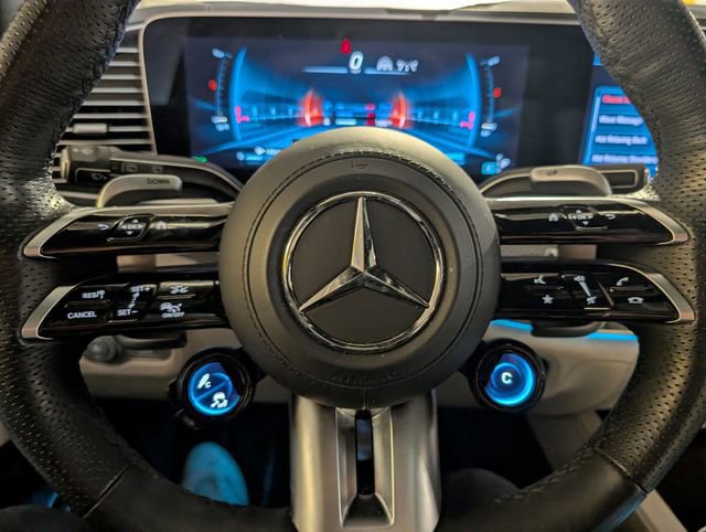 Used 2024 Mercedes-Benz GLS 63 AMG 4MATIC image 30