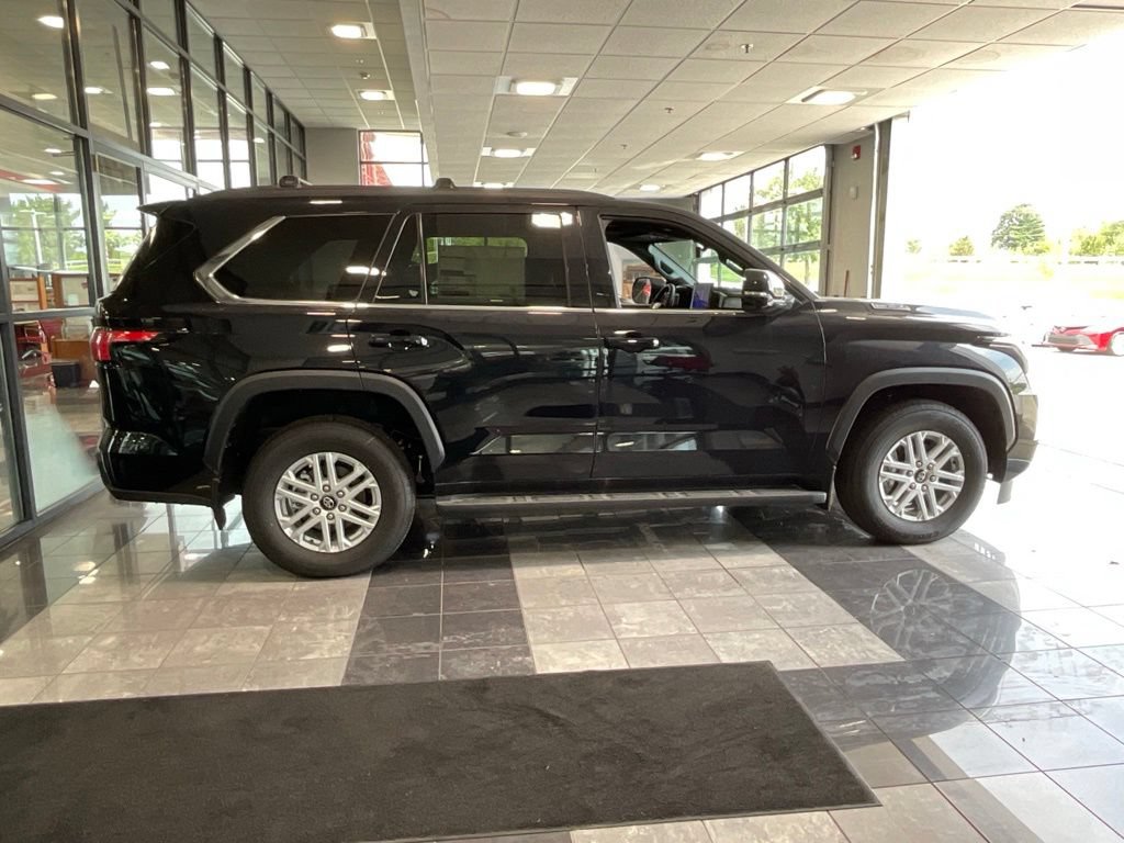 New 2026 Toyota Sequoia SR5 w/ SR5 Premium Package AWD/4WD image 5