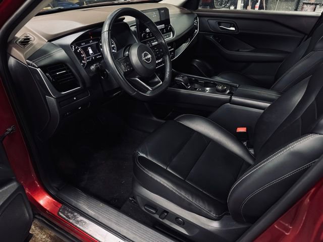 Used 2023 Nissan Rogue SL w/ SL Premium Package image 18