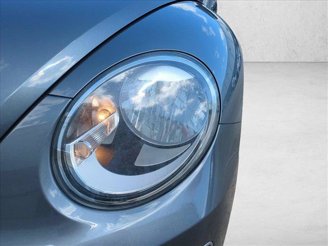 Used 2018 Volkswagen Beetle 2.0T S FWD image 9
