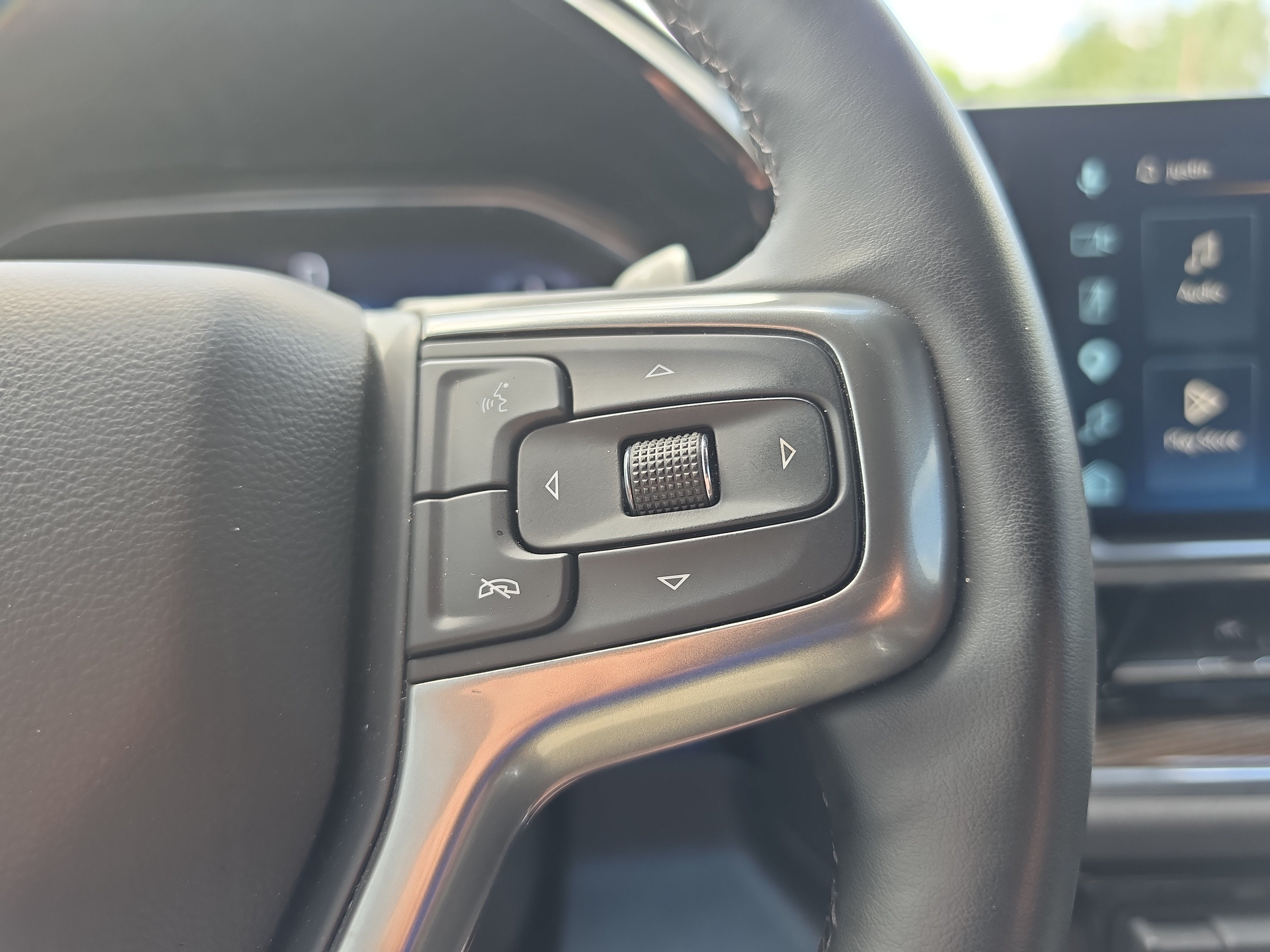 Used 2024 Chevrolet Silverado 1500 LT Trail Boss w/ Convenience Package II AWD/4WD image 22