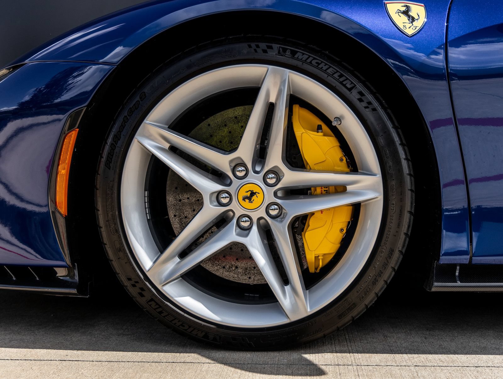 Used 2022 Ferrari SF90 Spider AWD/4WD image 18