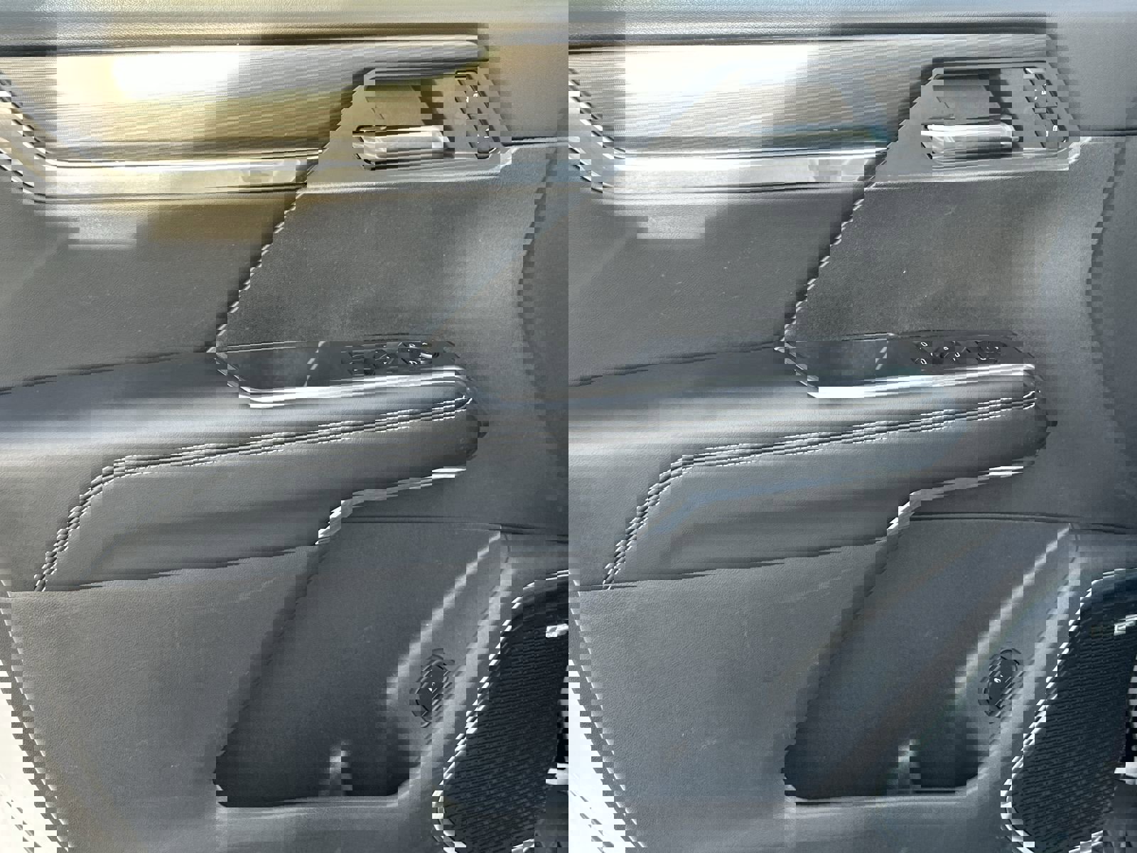 Certified 2025 GMC Acadia Elevation image 14