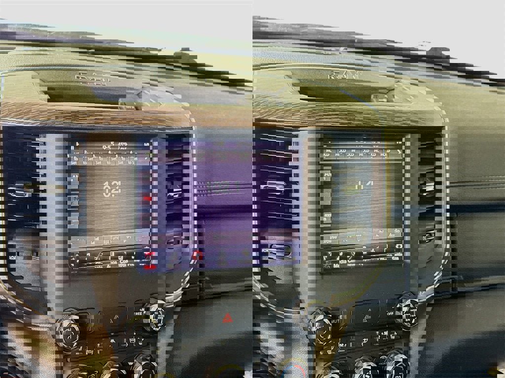 Used 2019 RAM 1500 Laramie image 8