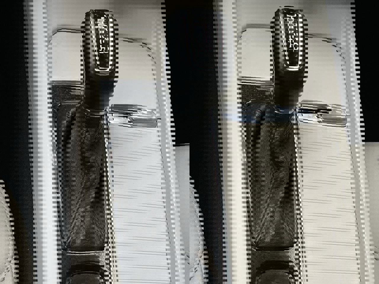 Used 2019 Volvo S60 T6 Momentum w/ Premium Package image 24