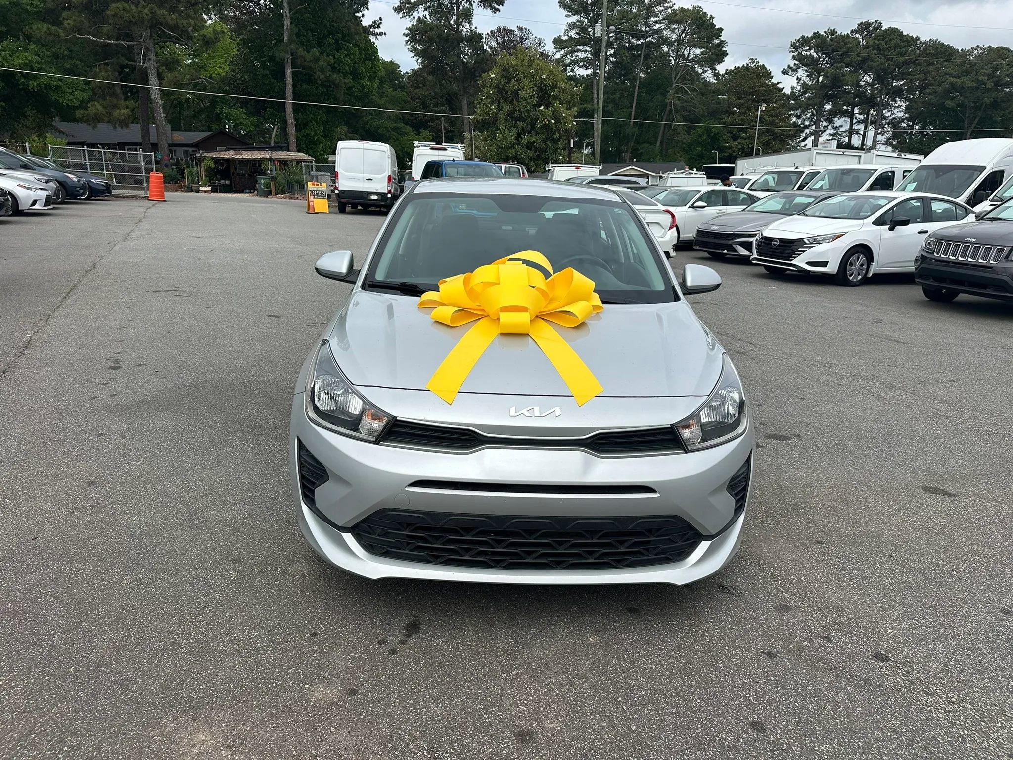 Used 2022 Kia Rio LX FWD image 3