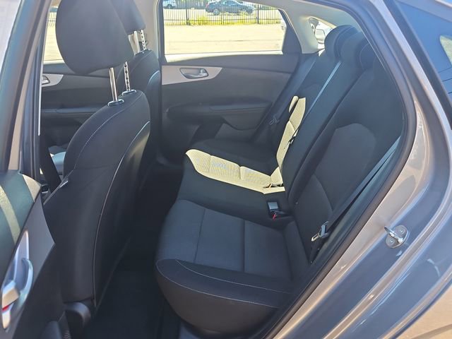 Used 2023 Kia Forte LXS w/ LXS Technology Package FWD image 25