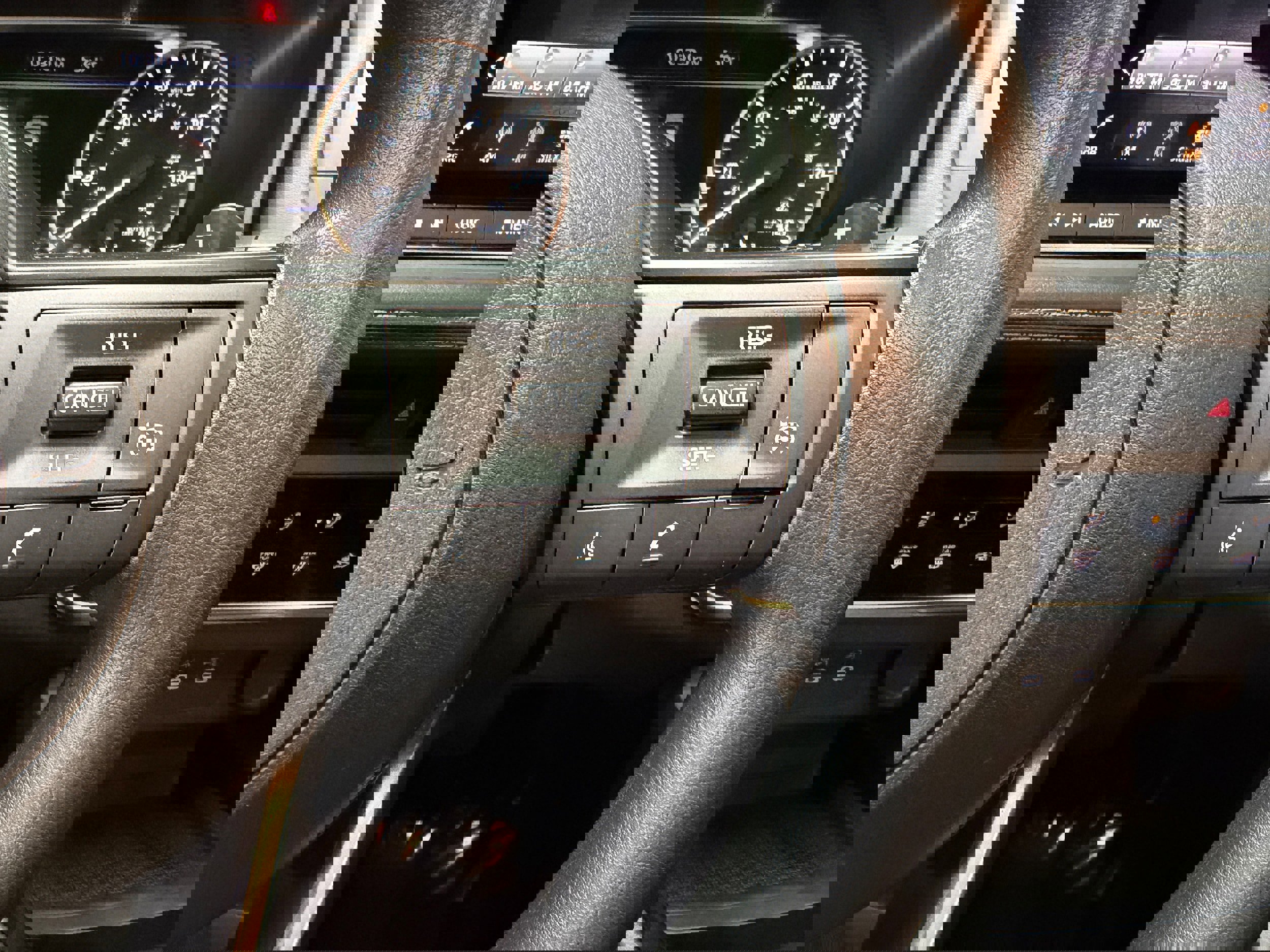 Used 2024 Nissan Rogue S image 16