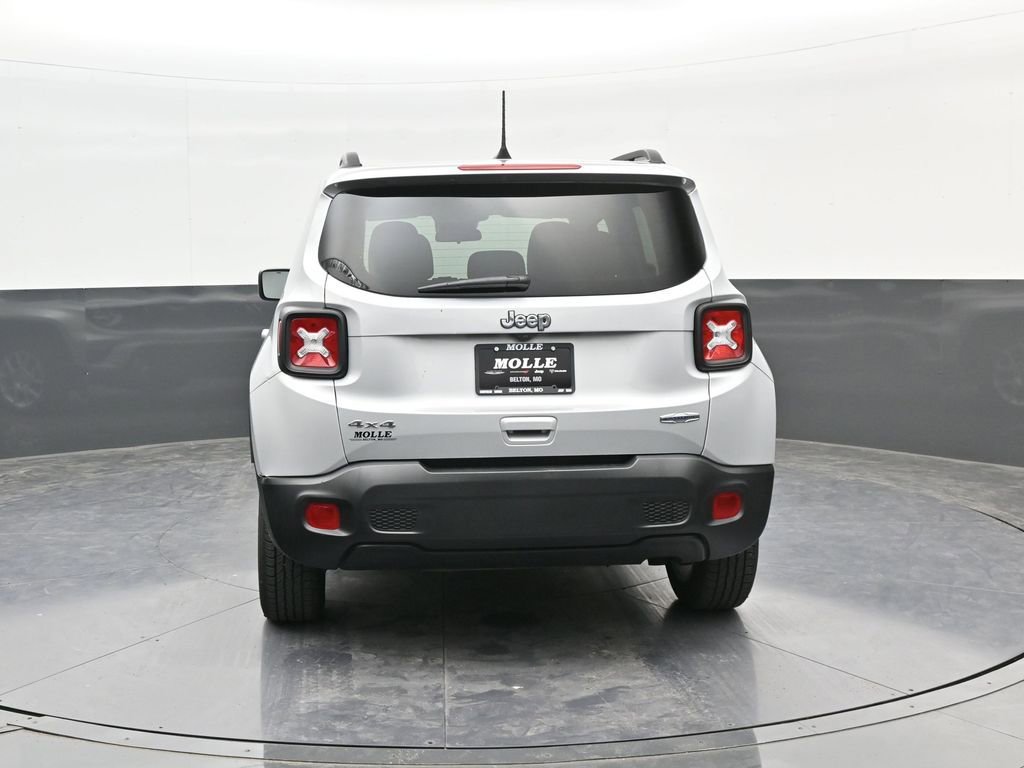 Used 2020 Jeep Renegade Latitude AWD/4WD image 6