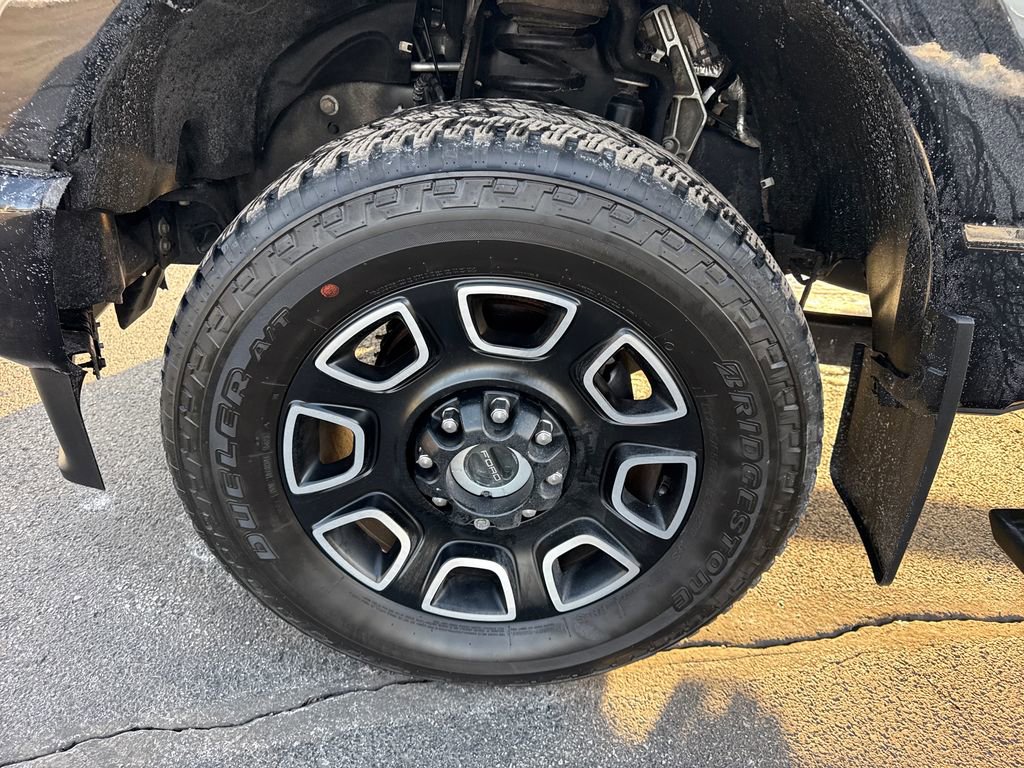 Used 2024 Ford F350 Platinum image 23