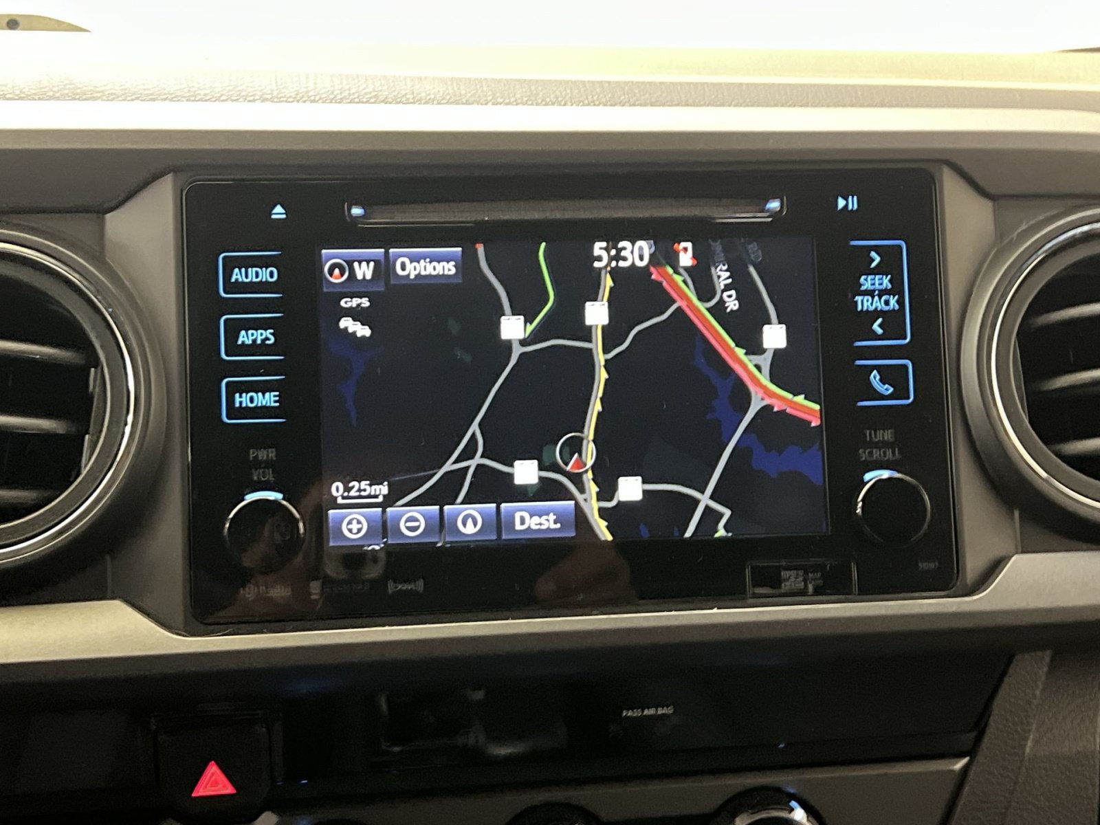 Used 2018 Toyota Tacoma TRD Off-Road w/ Technology Package AWD/4WD image 19
