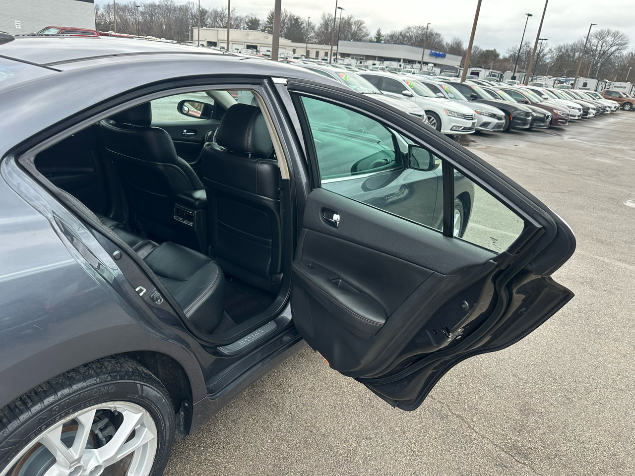 Used 2012 Nissan Maxima 3.5 SV w/ Premium Pkg image 11