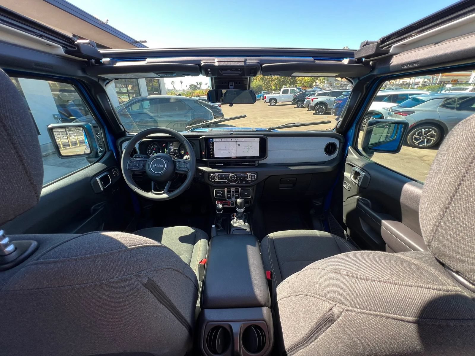 Used 2024 Jeep Wrangler Unlimited AWD/4WD image 39