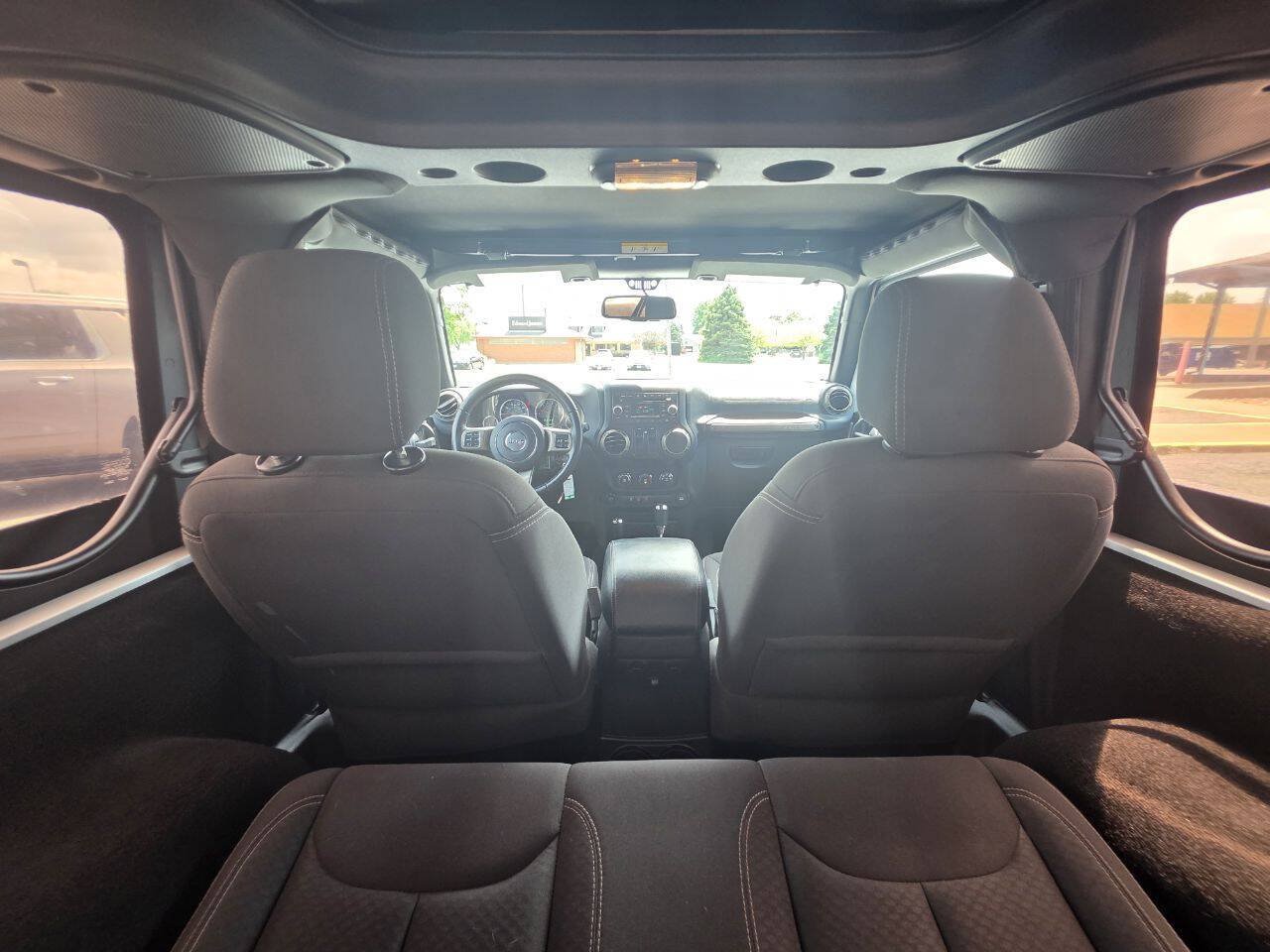 Used 2018 Jeep Wrangler Sport AWD/4WD image 18