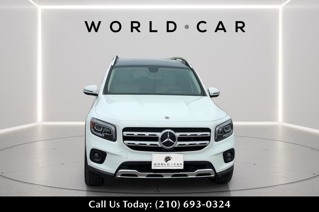 Used 2023 Mercedes-Benz GLB 250 image 2