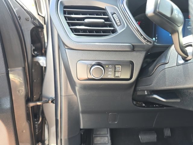 Used 2025 Ford Escape ST-Line AWD/4WD image 23