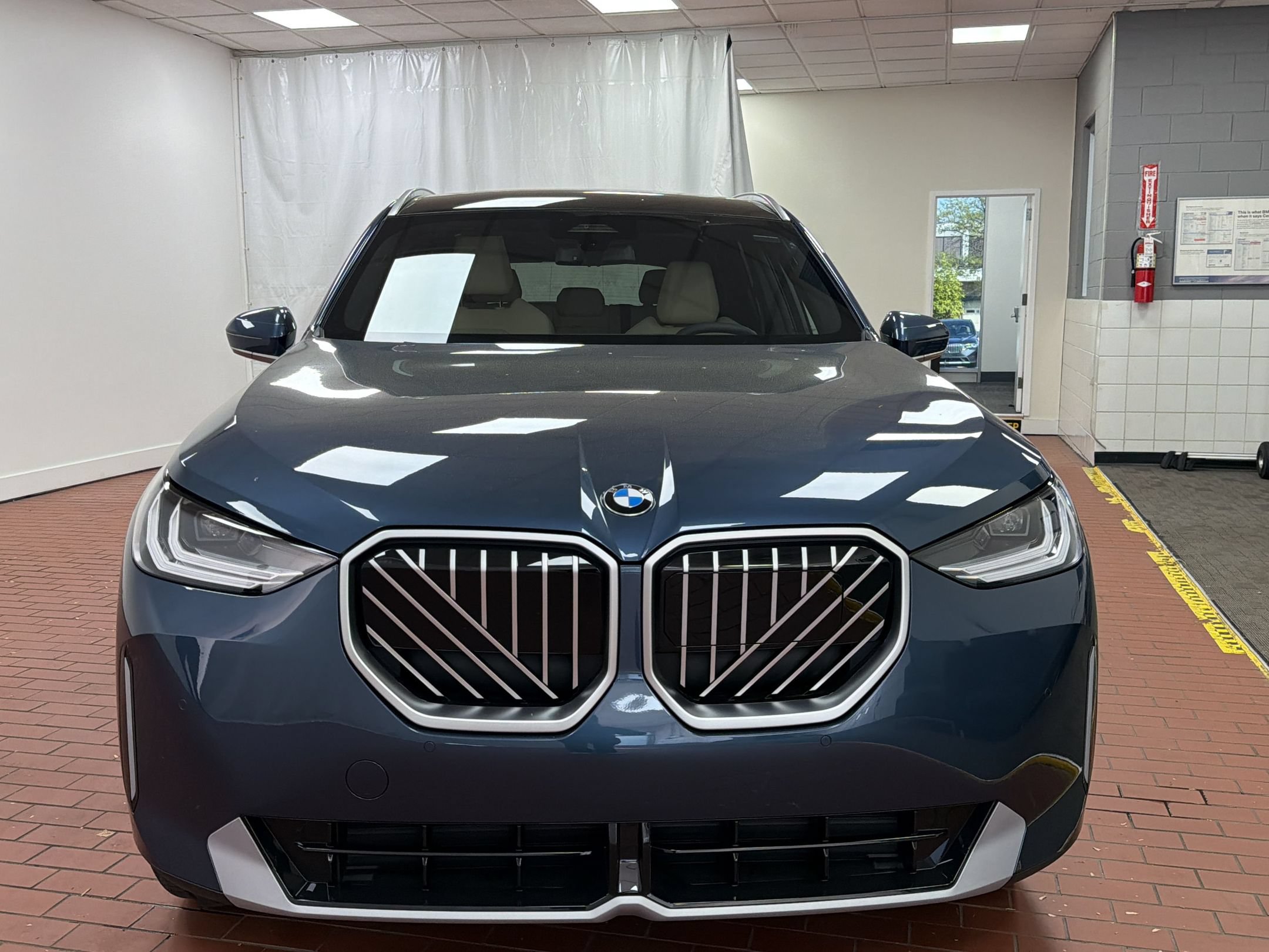 Used 2026 BMW X3 xDrive30i w/ Convenience Package AWD/4WD image 6