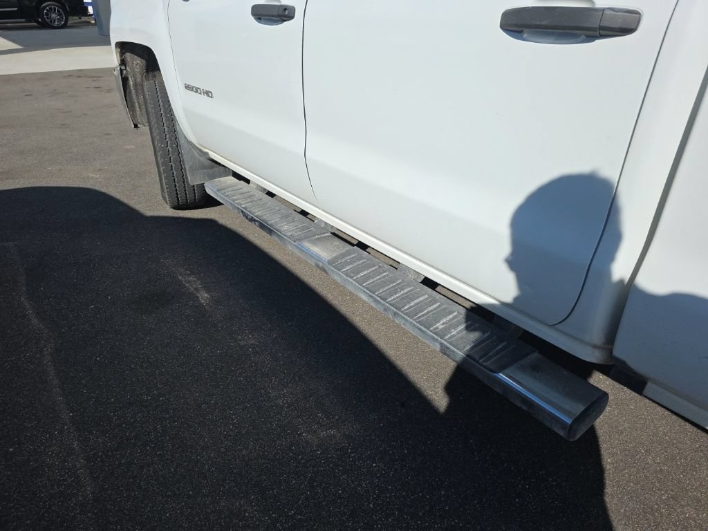 Used 2018 Chevrolet Silverado 2500 W/T AWD/4WD image 9