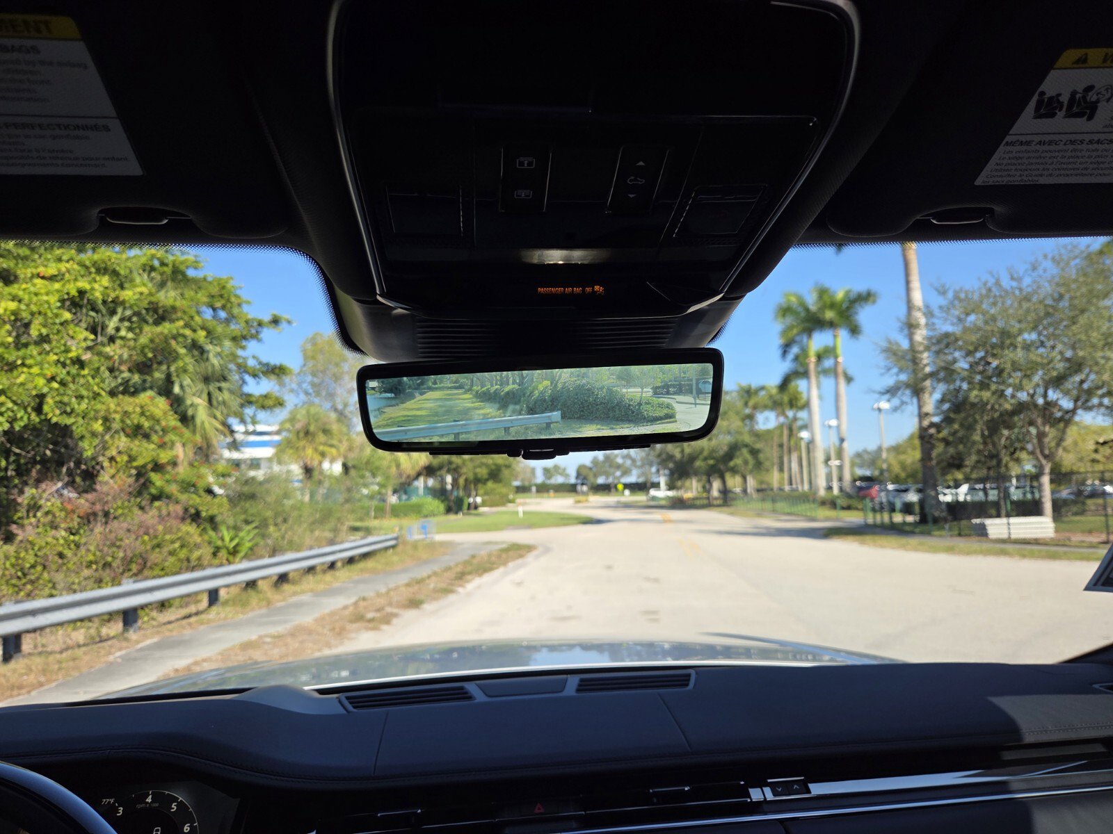 New 2025 Land Rover Range Rover SE image 20