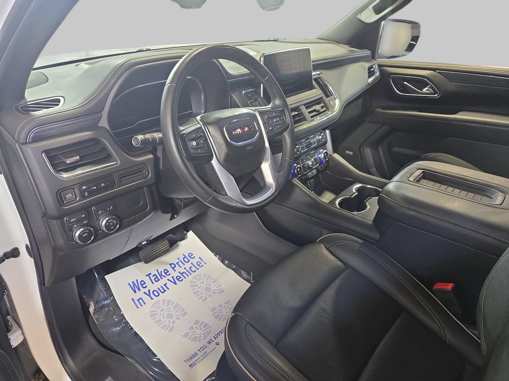 Used 2023 GMC Yukon XL SLT AWD/4WD image 20