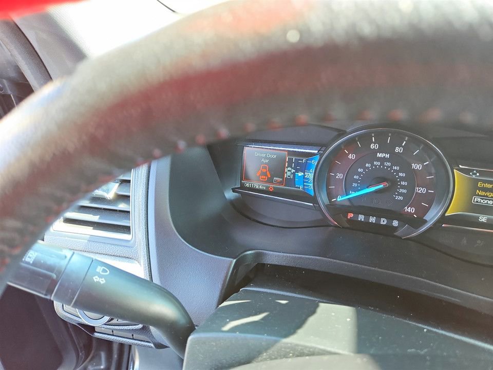 Used 2018 Ford Explorer Sport image 18