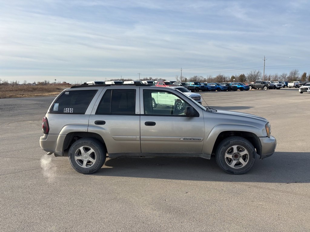 Used 2003 Chevrolet TrailBlazer LT image 2