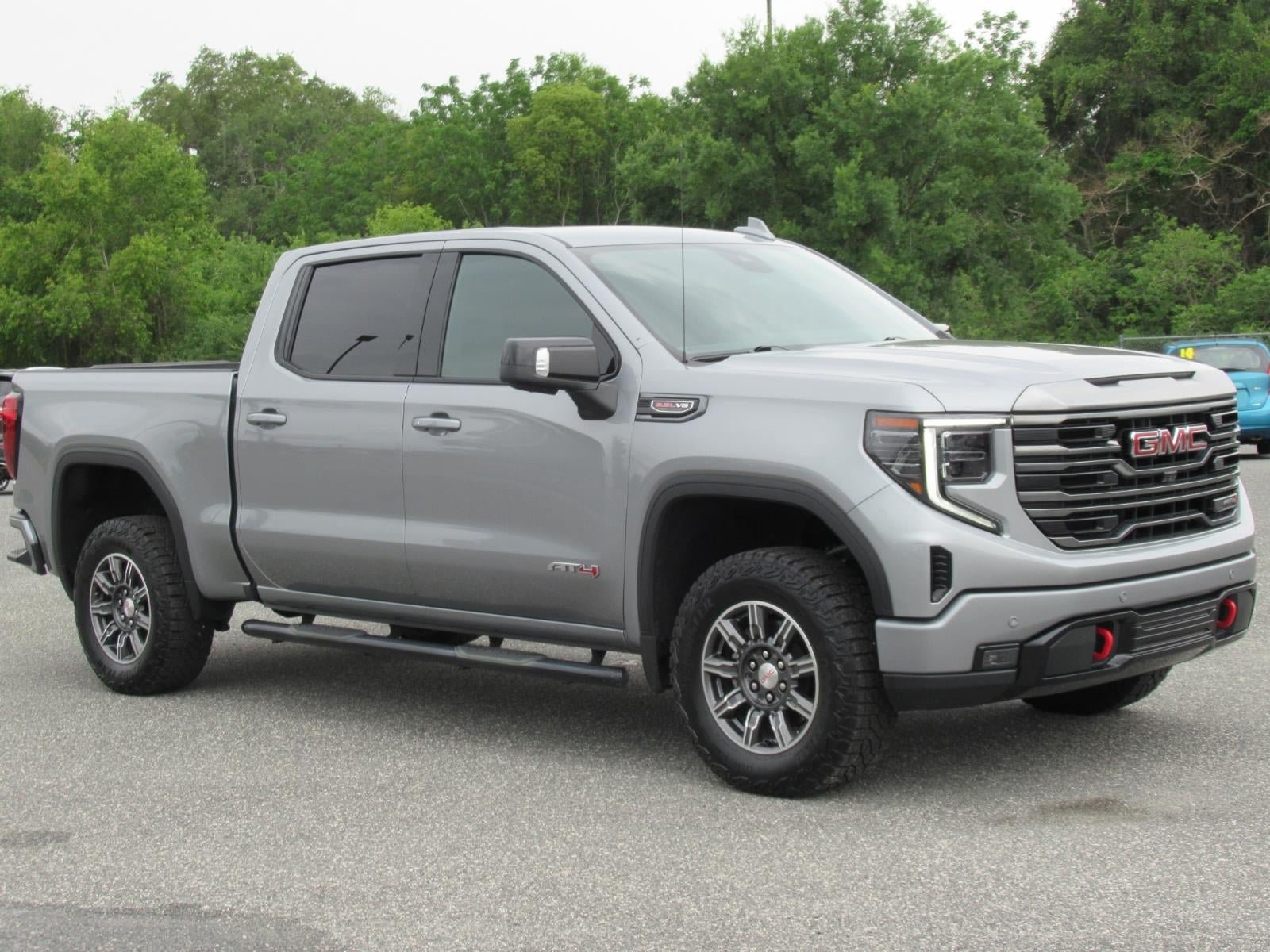 Used 2024 GMC Sierra 1500 AT4 AWD/4WD image 1