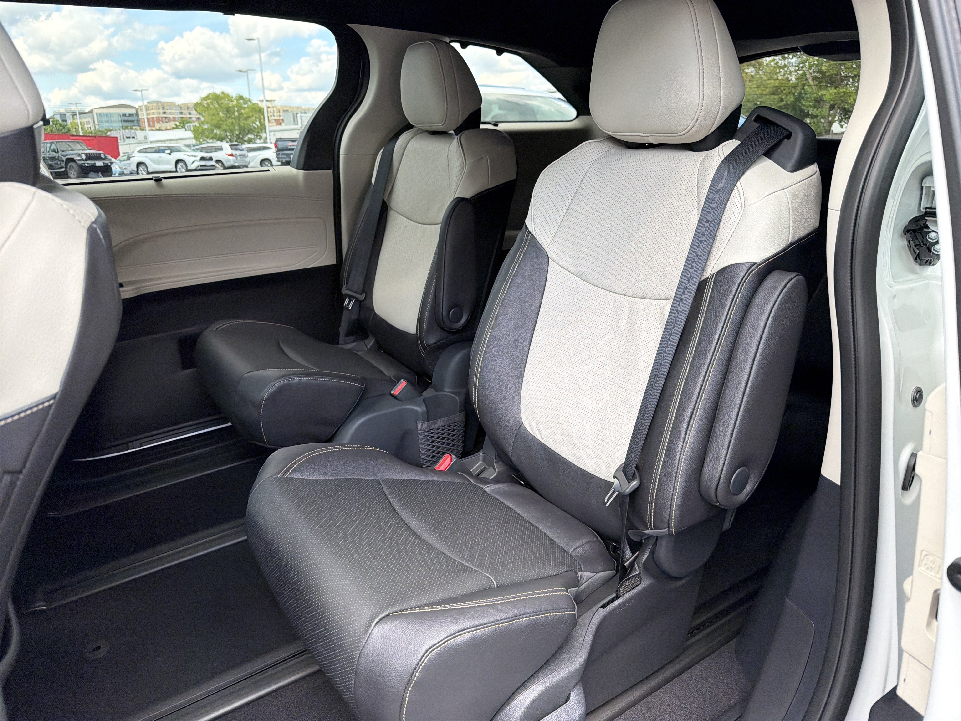 New 2026 Toyota Sienna Limited AWD/4WD image 12