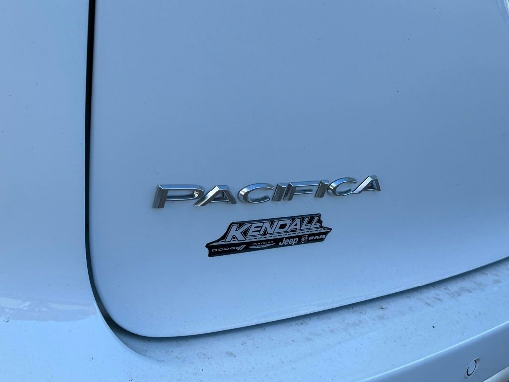 New 2026 Chrysler Pacifica Pinnacle image 34