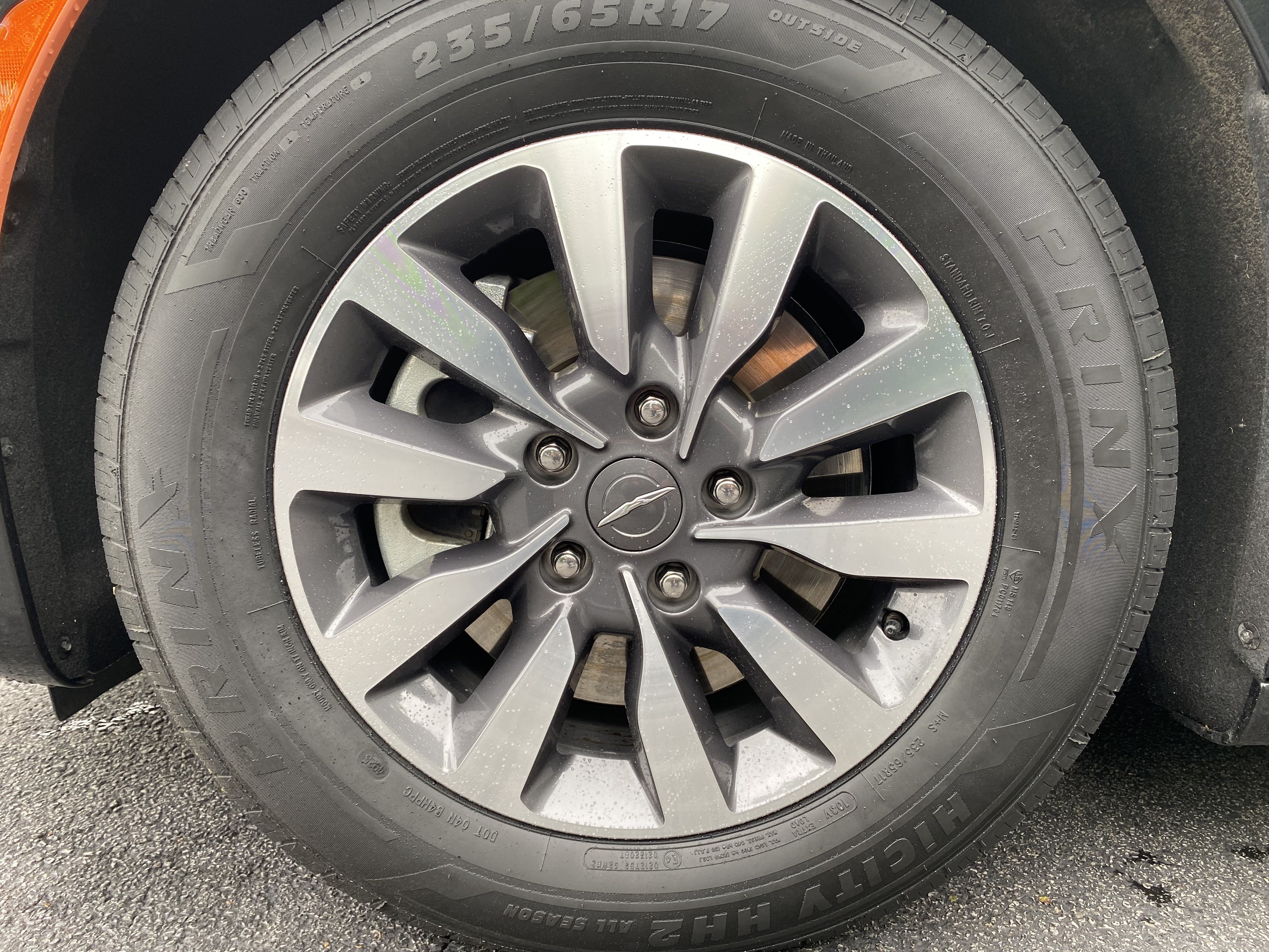 Used 2023 Chrysler Pacifica Limited FWD image 41