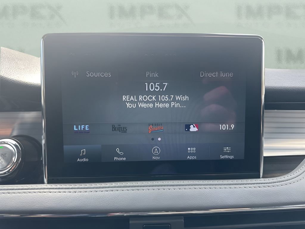 Used 2022 Lincoln Corsair AWD w/ Premium Package image 16