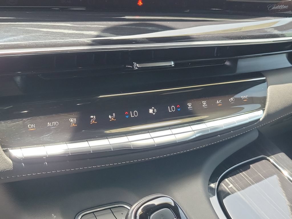 Used 2024 Cadillac Escalade Sport AWD/4WD image 19