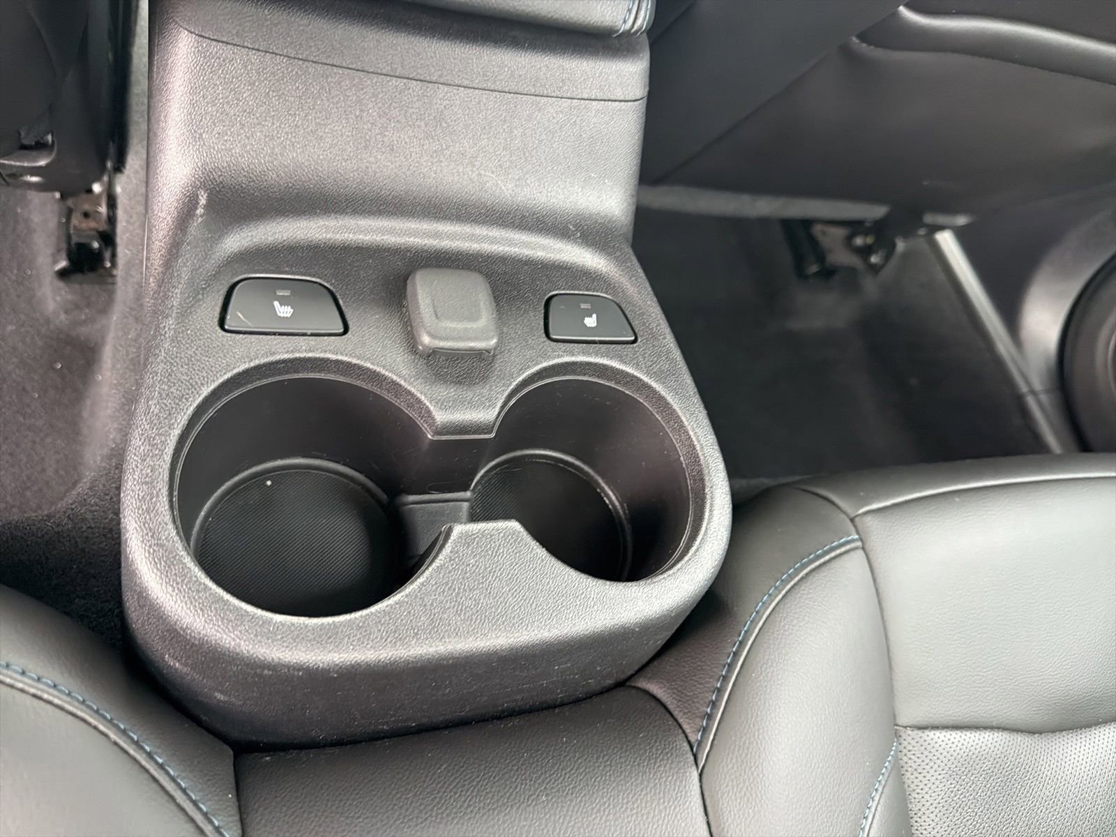 Used 2018 Chevrolet Volt Premier w/ Driver Confidence Package FWD image 17