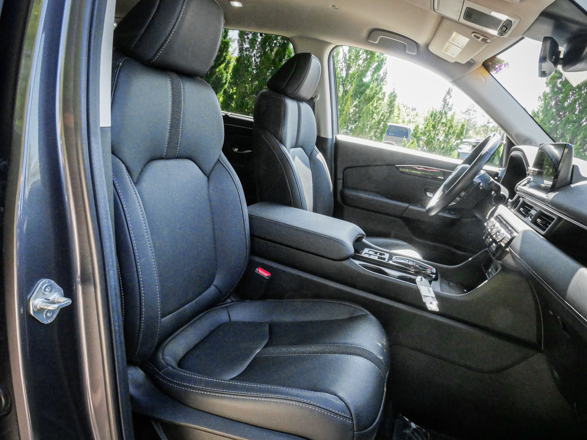 Certified 2025 Honda Pilot EX-L image 32
