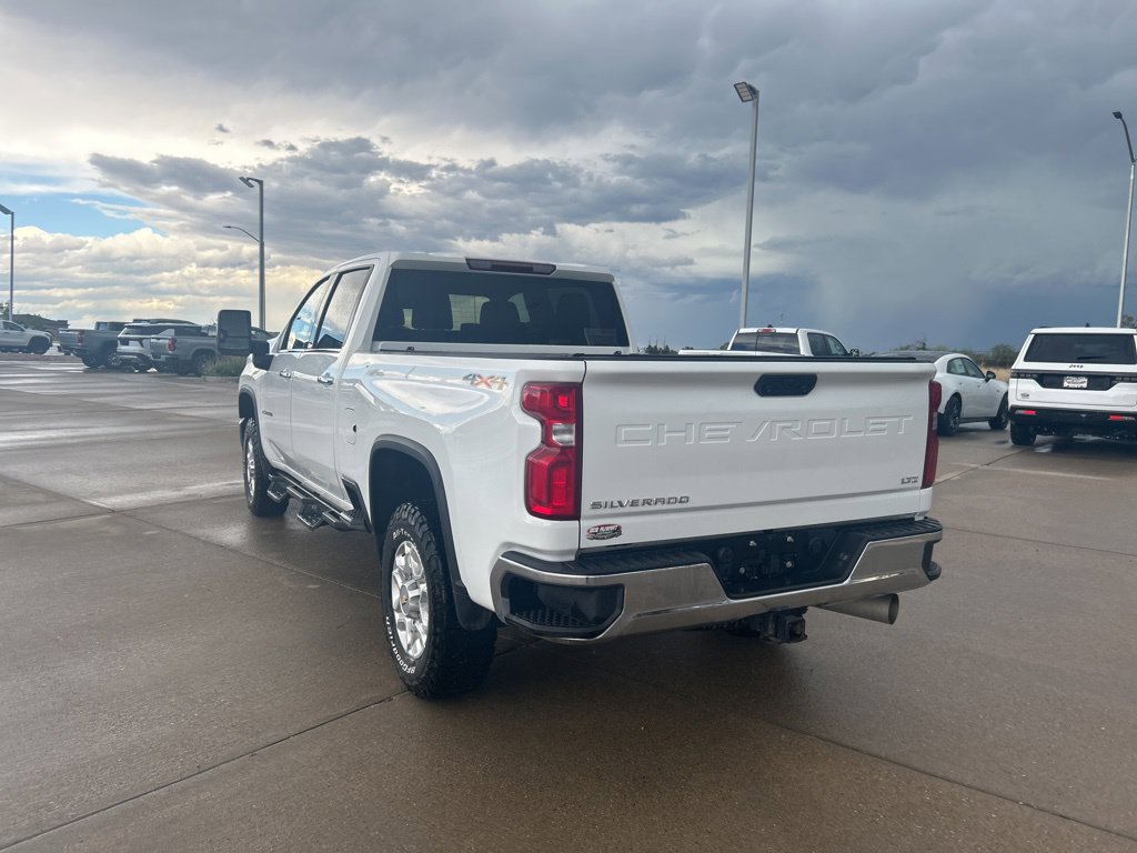 Used 2024 Chevrolet Silverado 2500 LTZ AWD/4WD image 3