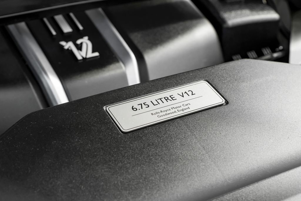 Used 2022 Rolls-Royce Cullinan Black Badge image 54