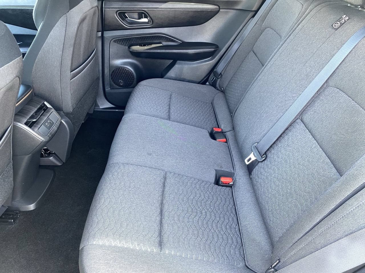 Certified 2023 Nissan Ariya FWD image 14