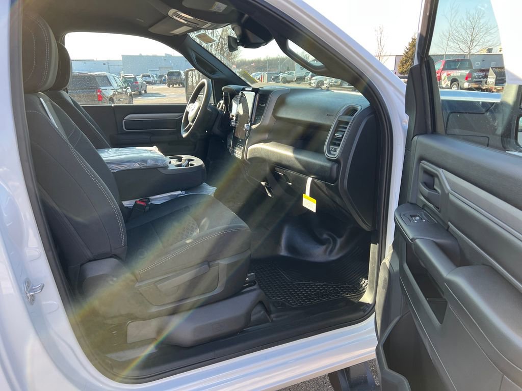New 2026 RAM 3500 Tradesman AWD/4WD image 17