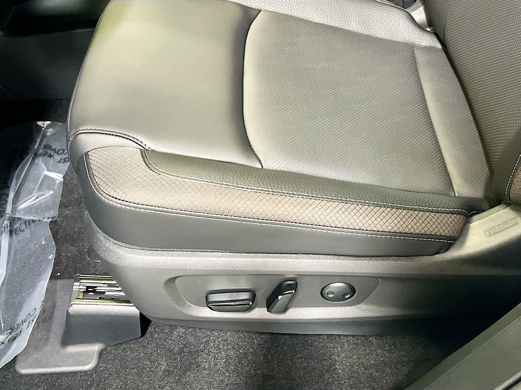 New 2026 Nissan Pathfinder SL AWD/4WD image 18