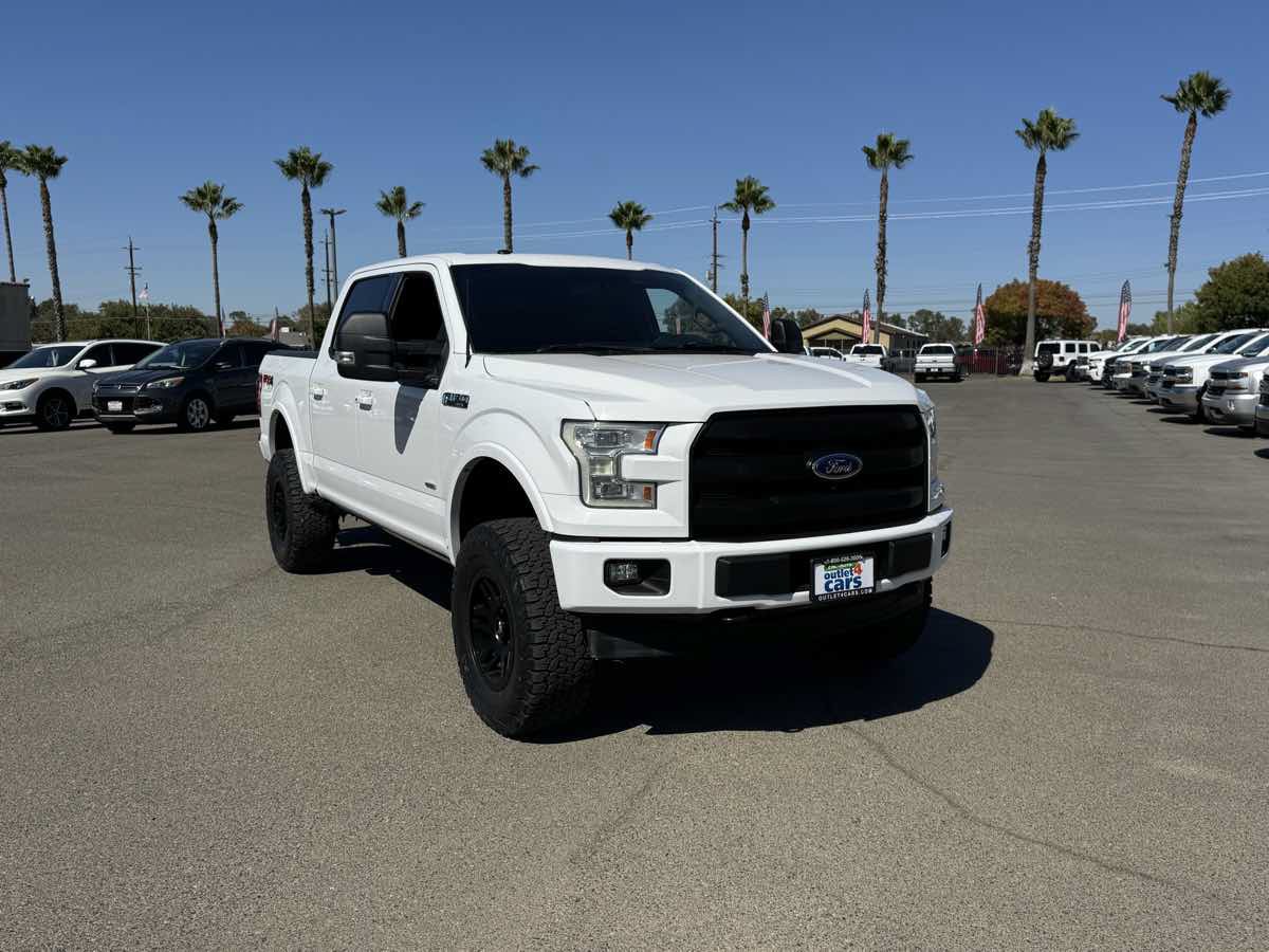 Used 2017 Ford F150 Lariat w/ Equipment Group 502A Luxury AWD/4WD image 3