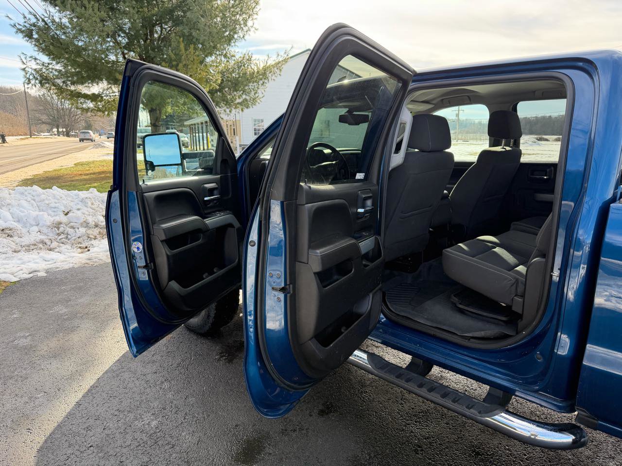 Used 2018 Chevrolet Silverado 2500 LT w/ All Star Edition image 36