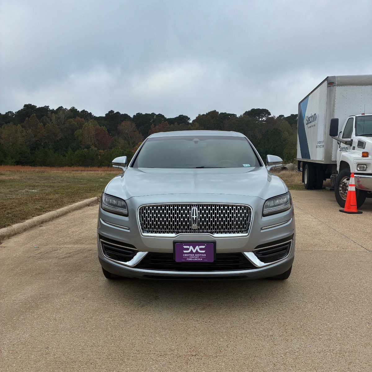 Used 2020 Lincoln Nautilus FWD w/ Equipment Group 101A image 2