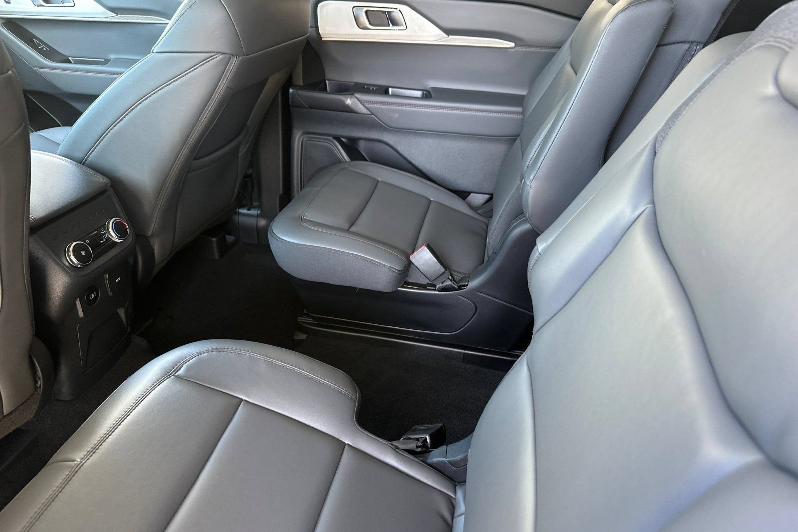 New 2026 Ford Explorer Active w/ Active Comfort Package RWD image 12