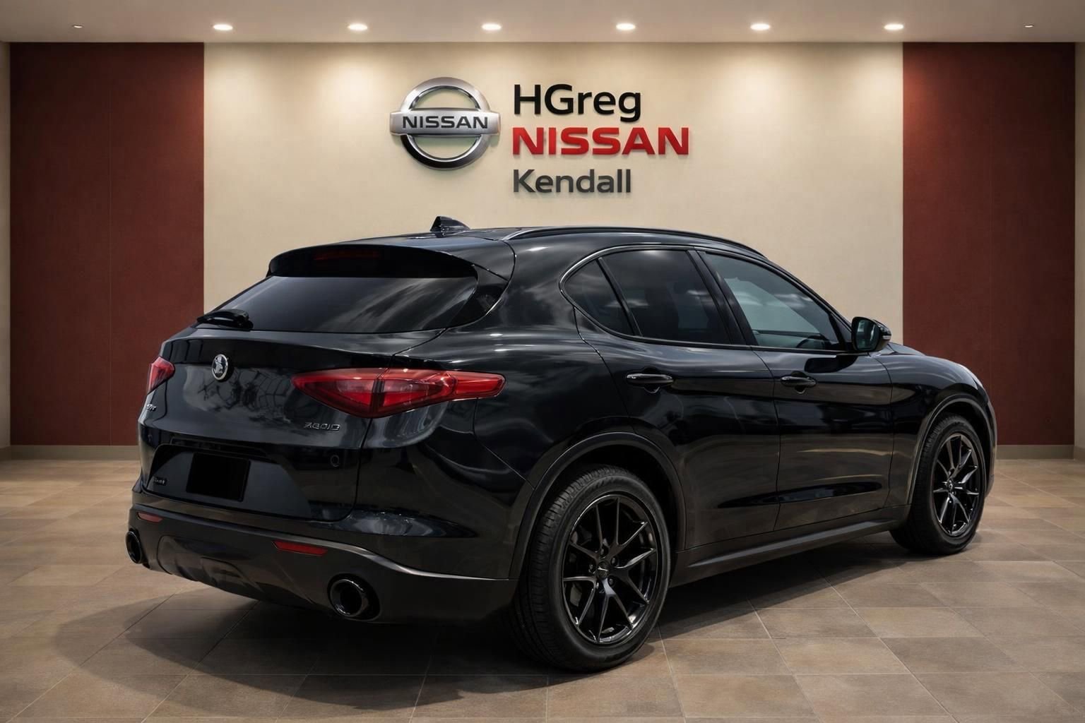 Used 2020 Alfa Romeo Stelvio Sport w/ Quick Order Package 22K Sport RWD image 4