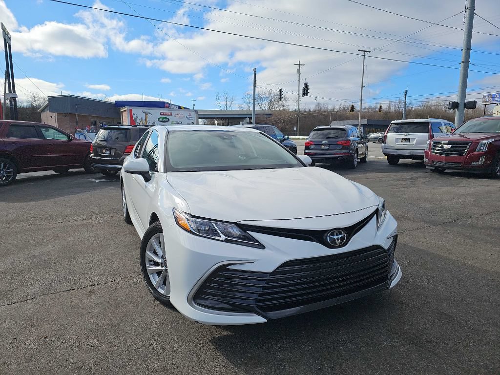 Used 2021 Toyota Camry LE FWD image 1