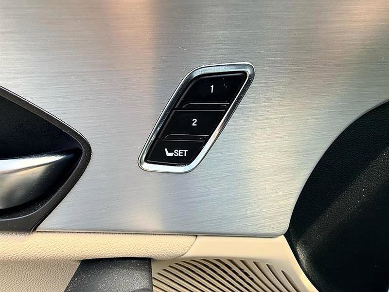 Used 2021 Acura TLX image 18