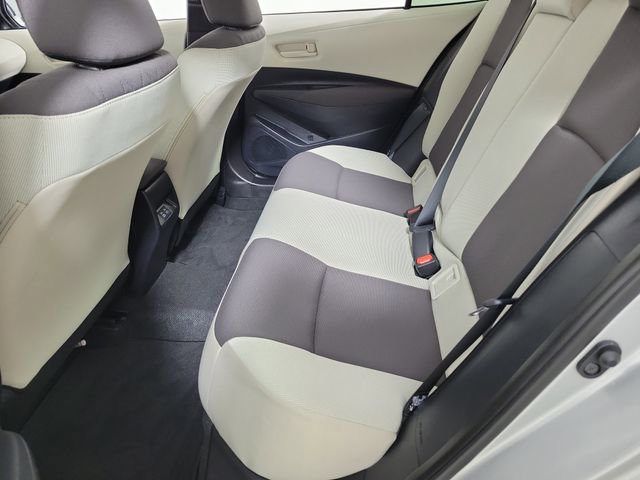 Used 2025 Toyota Corolla LE FWD image 12