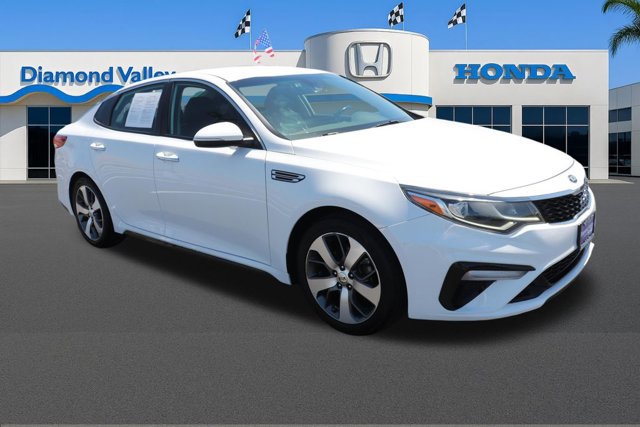 Used 2020 Kia Optima S FWD image 1
