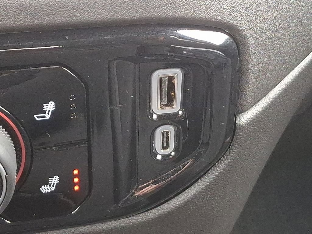 Certified 2025 Chevrolet Silverado 1500 LT image 26