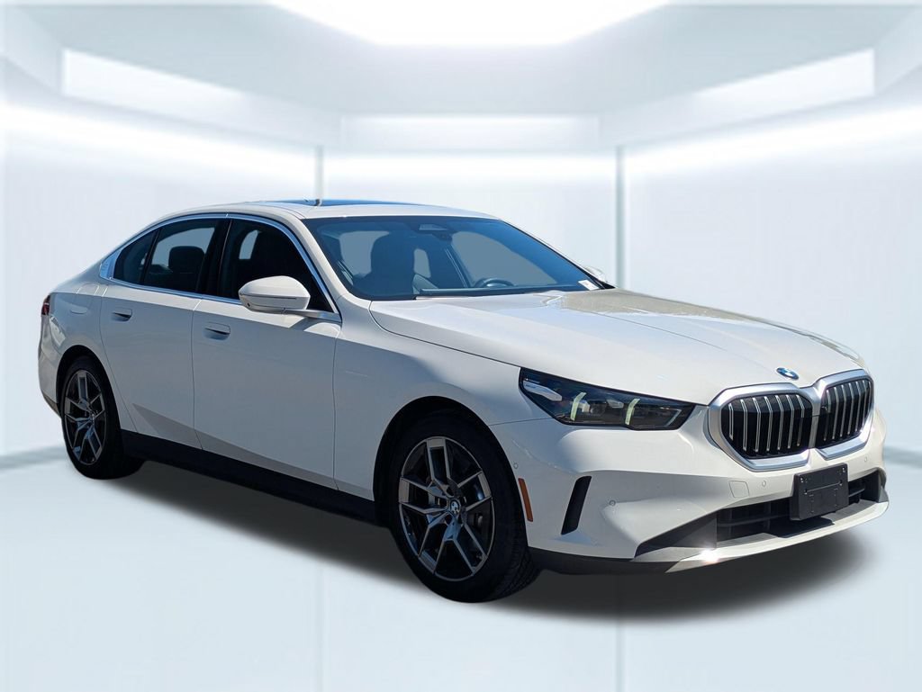 Used 2026 BMW 530i RWD image 7